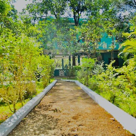 Hotel The Lion Rock Sigiriya Exterior foto
